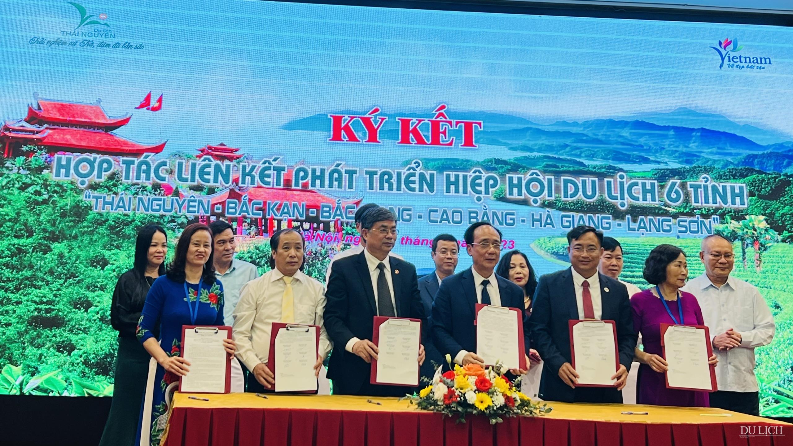 Lễ ký kết hợp tác phát triển giữa Hiệp hội Du lịch 6 tỉnh vùng trung du miền núi phía Bắc, gồm: Thái Nguyên - Bắc Kạn - Cao Bằng - Hà Giang - Lạng Sơn - Bắc Giang.
